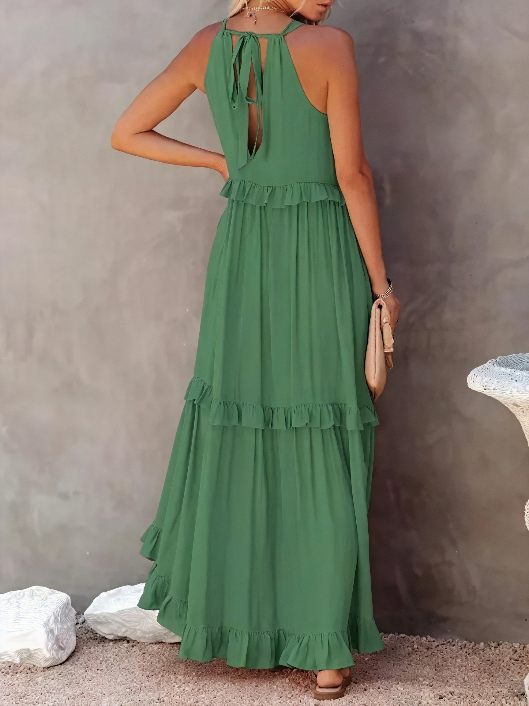 Robe Maxi Fluide Femme Col Halter Volants Délicats Légère Confortable Été Élégance Sans Effort-81649-36579b3a-24f6-49ff-be44-95d5a62b1228