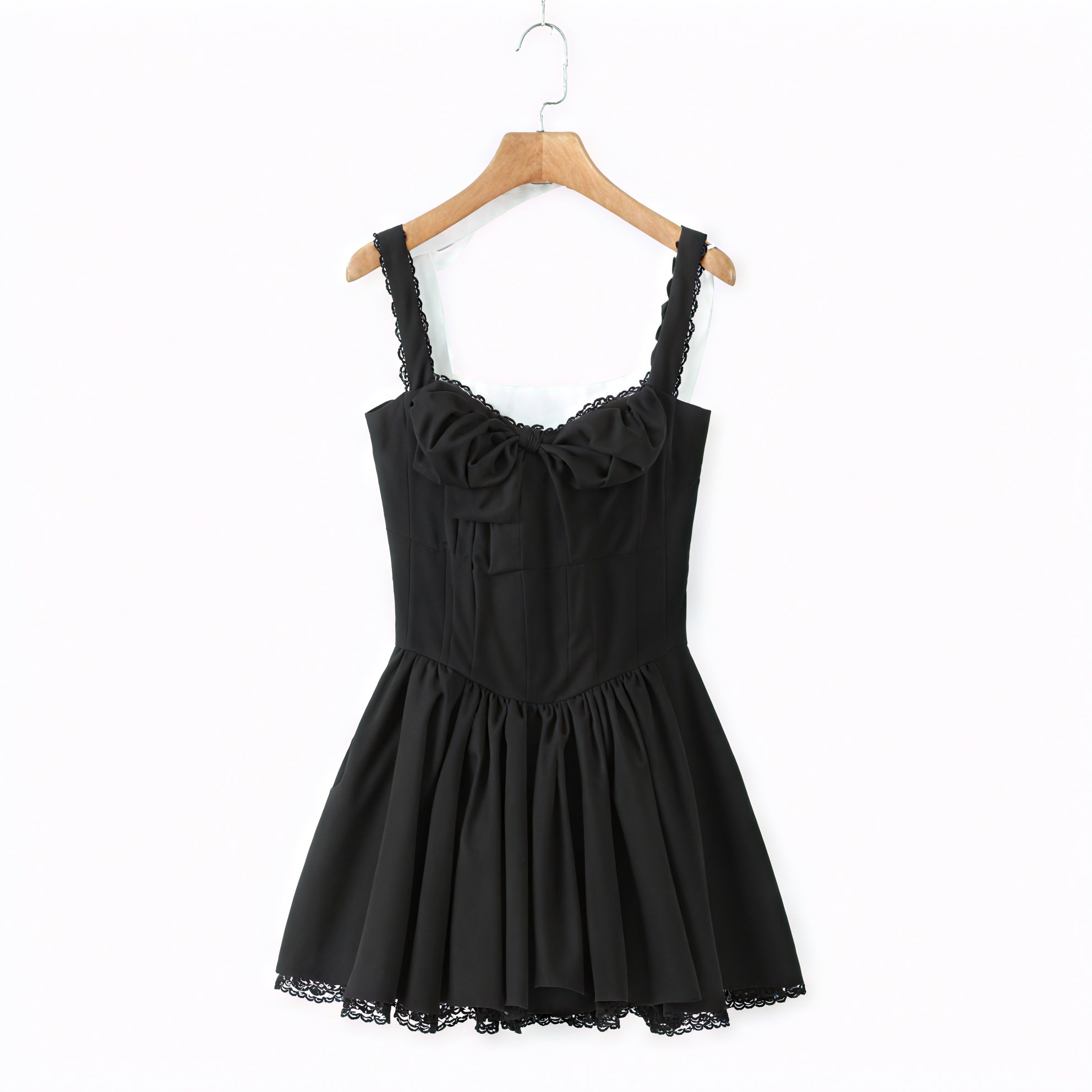 Robe Évasée Détails Raffinés Coupe Flatteuse-Marais Paris-Noir-XS-Marais Paris