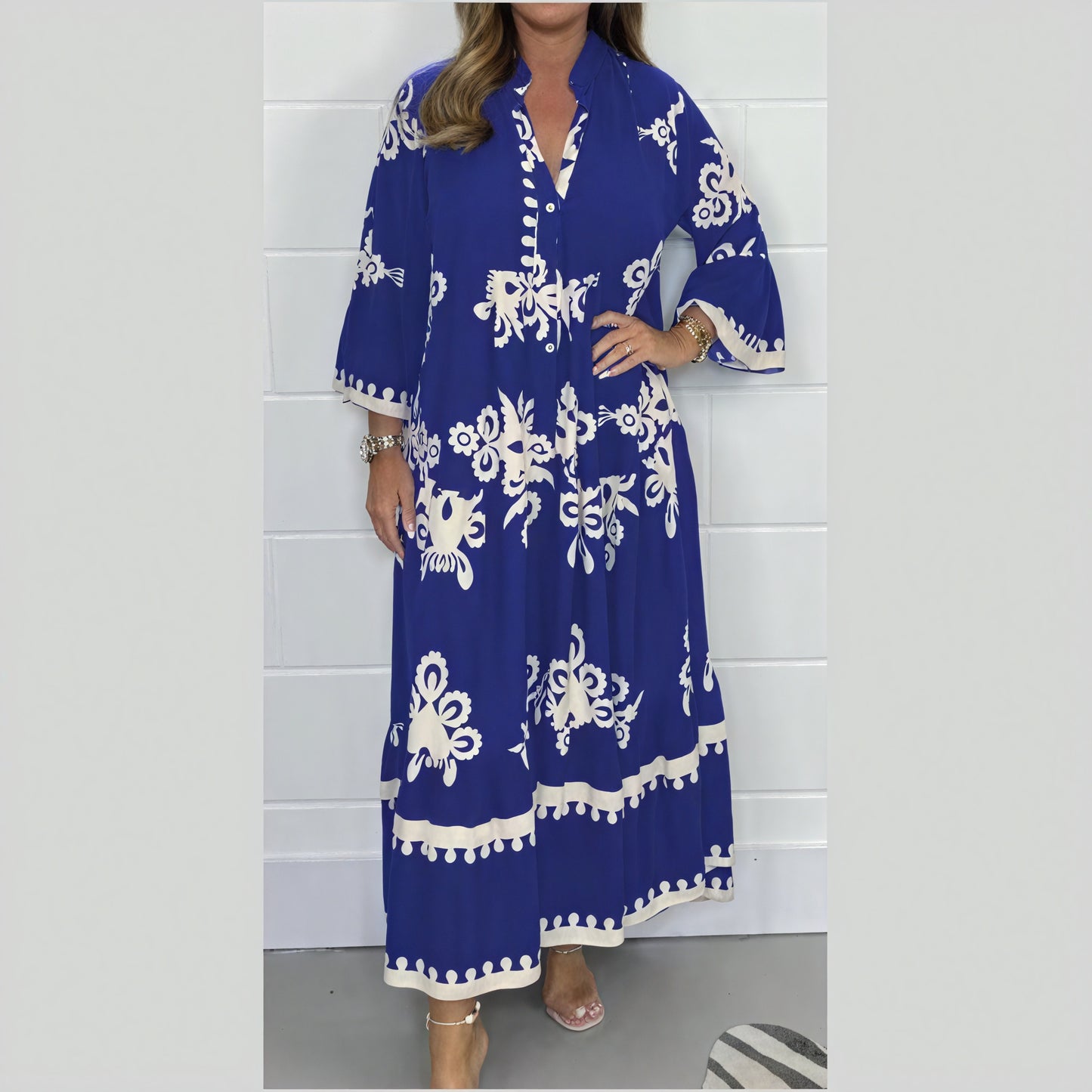 Robe Longue Bohème Motifs Floraux Coupe Fluide Manches Évasées-Marais Paris-Bleu-M-Marais Paris