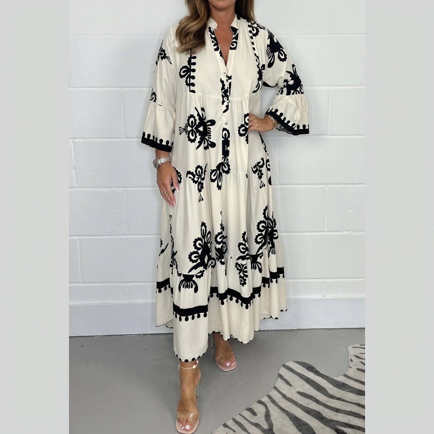 Robe Longue Bohème Motifs Floraux Coupe Fluide Manches Évasées-Marais Paris-Beige-M-Marais Paris