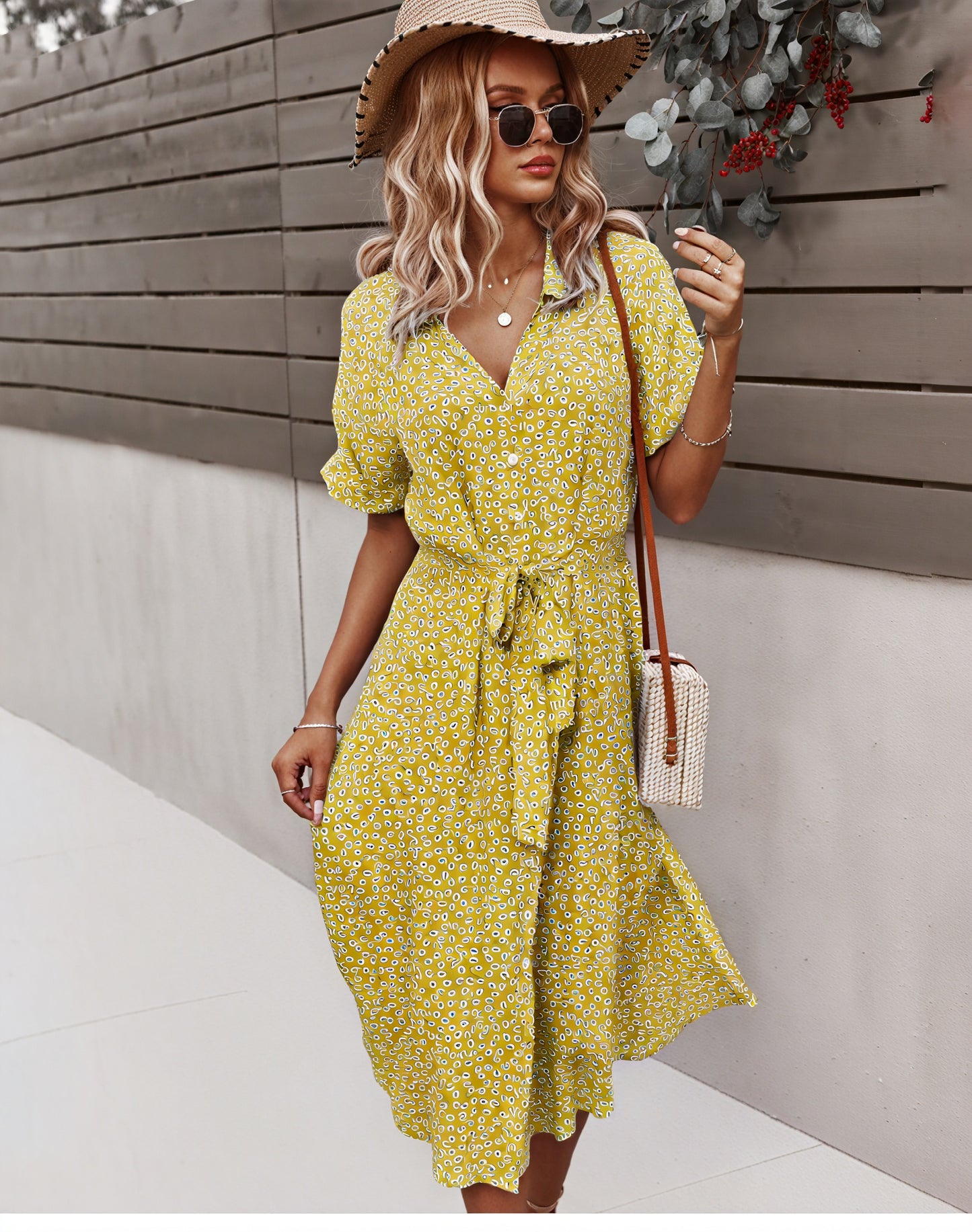 Robe Midi Florale - Boutonnée, Ceinture à Nouer, Été-Dresses-Marais Paris-Jaune-S-Marais Paris