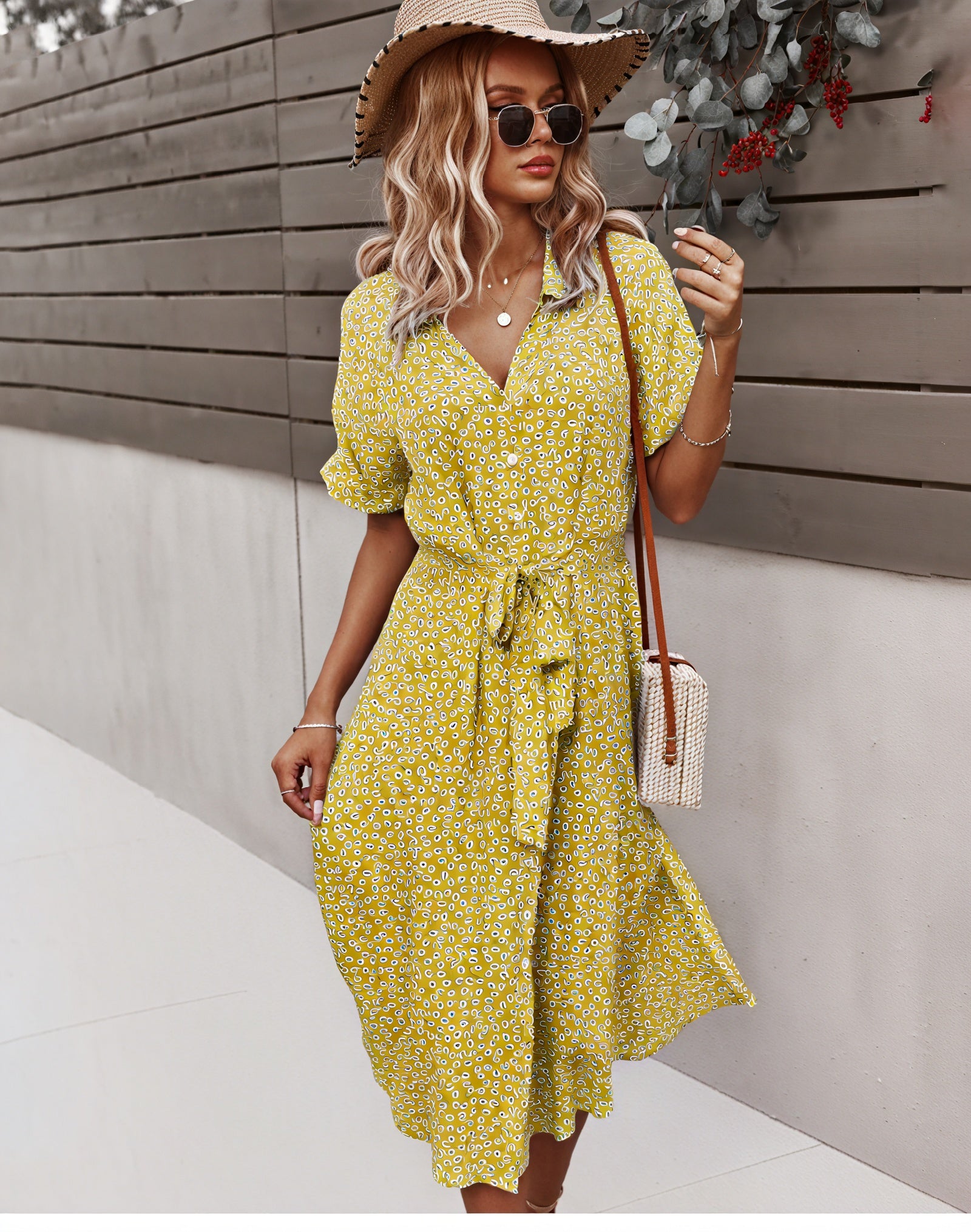 Robe Midi Florale - Boutonnée, Ceinture à Nouer, Été-Dresses-Marais Paris-Jaune-S-Marais Paris