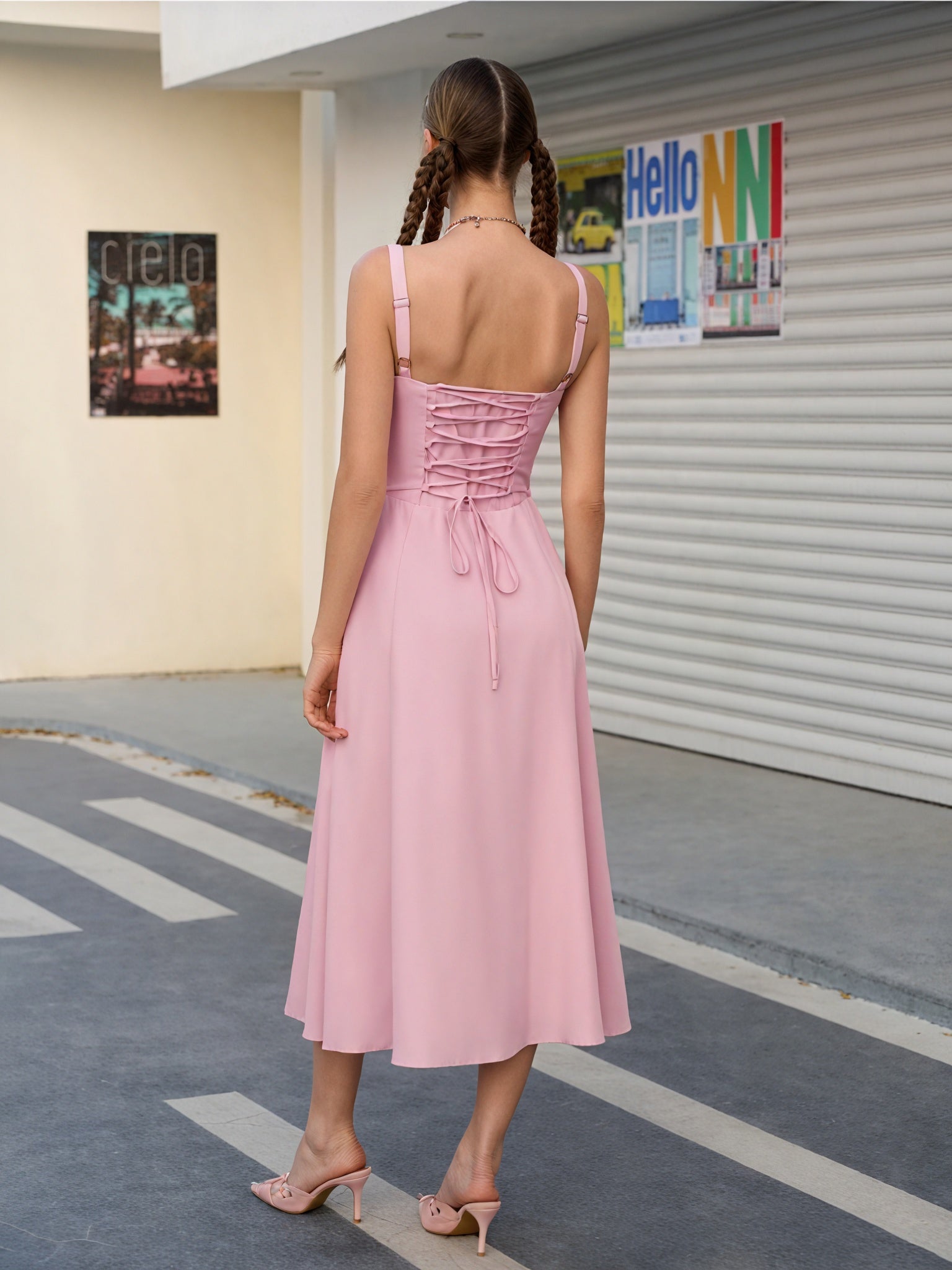 Robe Midi Fluide Détails Féminins Coupe Confortable-Marais Paris-Marais Paris