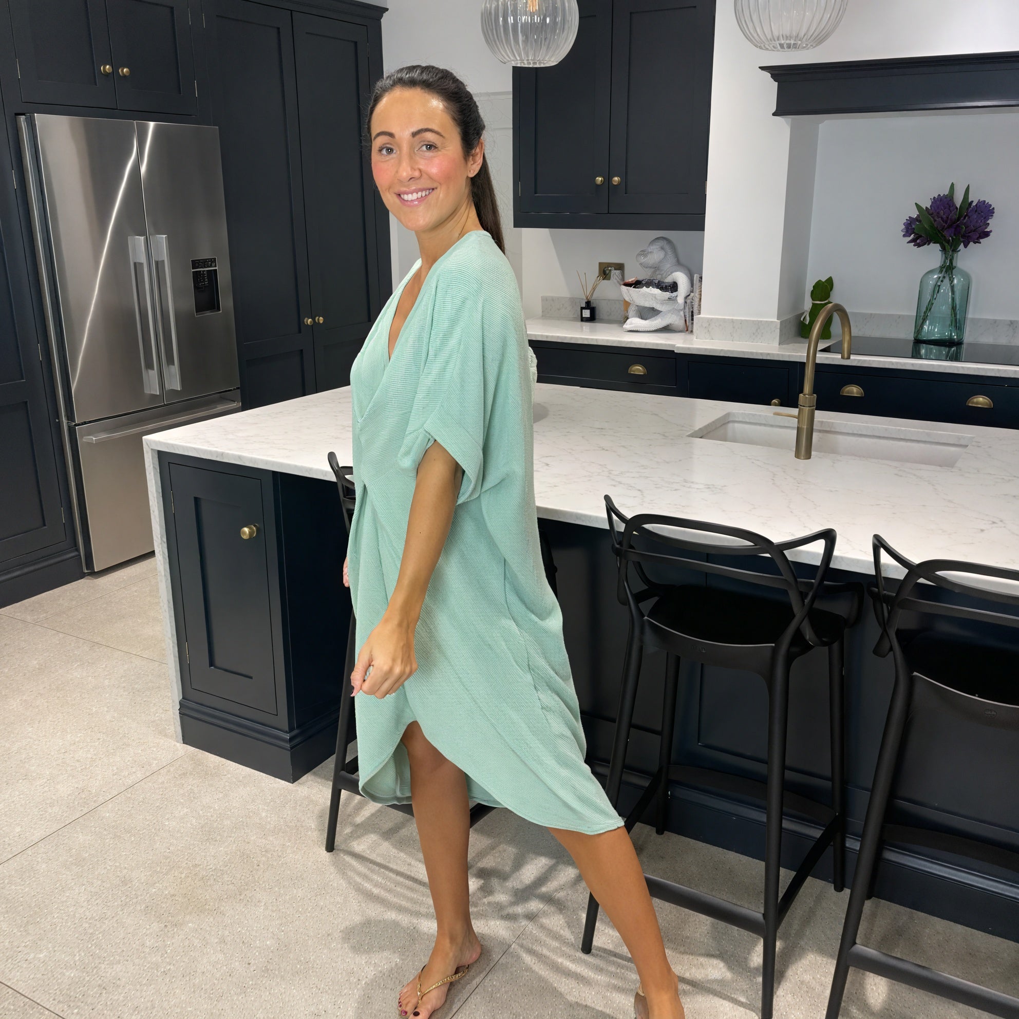 Robe Midi Détail Nœud Torsadé Manches Courtes-Belle Rose Fashion-Bellerose Fashion