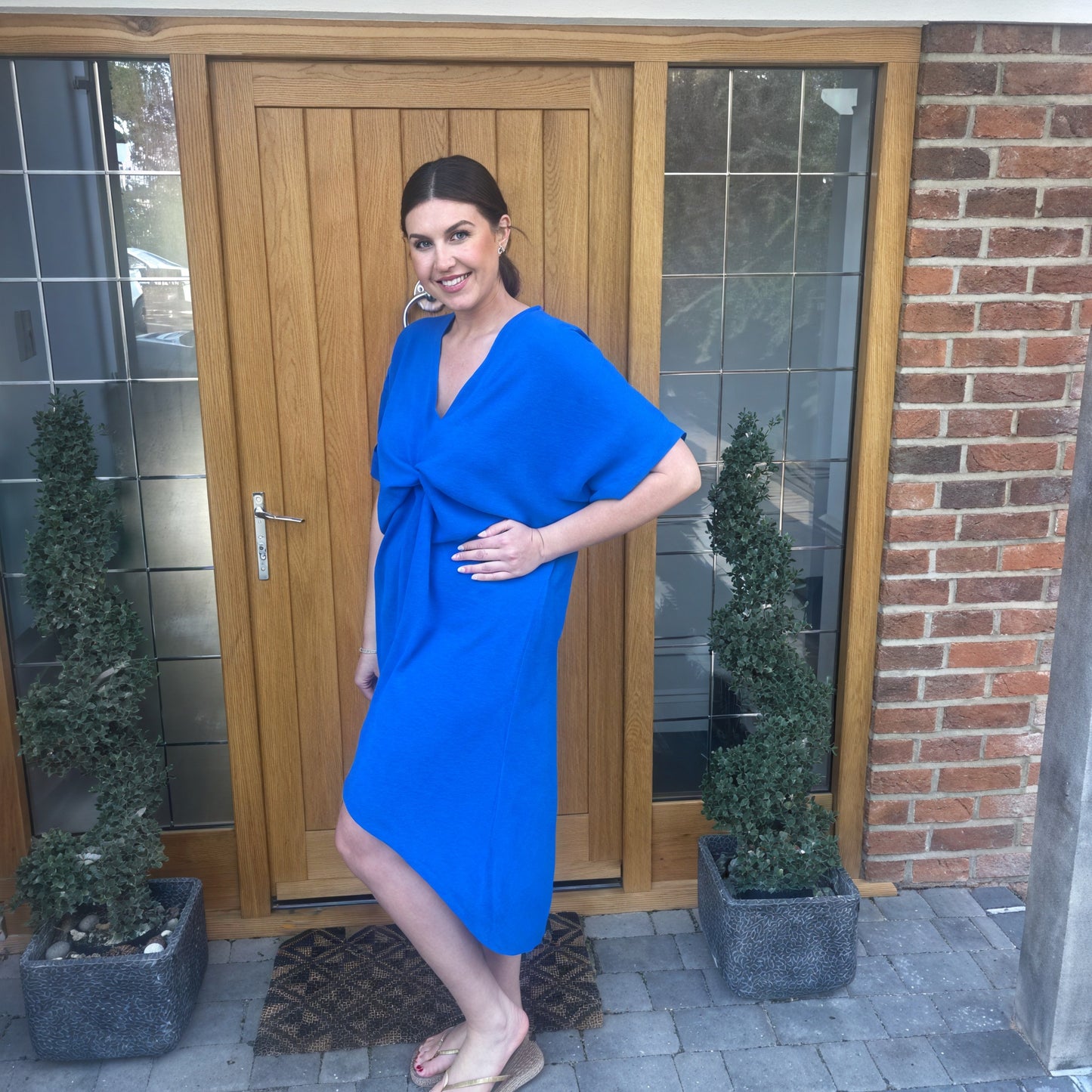 Robe Midi Détail Nœud Torsadé Manches Courtes-Belle Rose Fashion-Bellerose Fashion