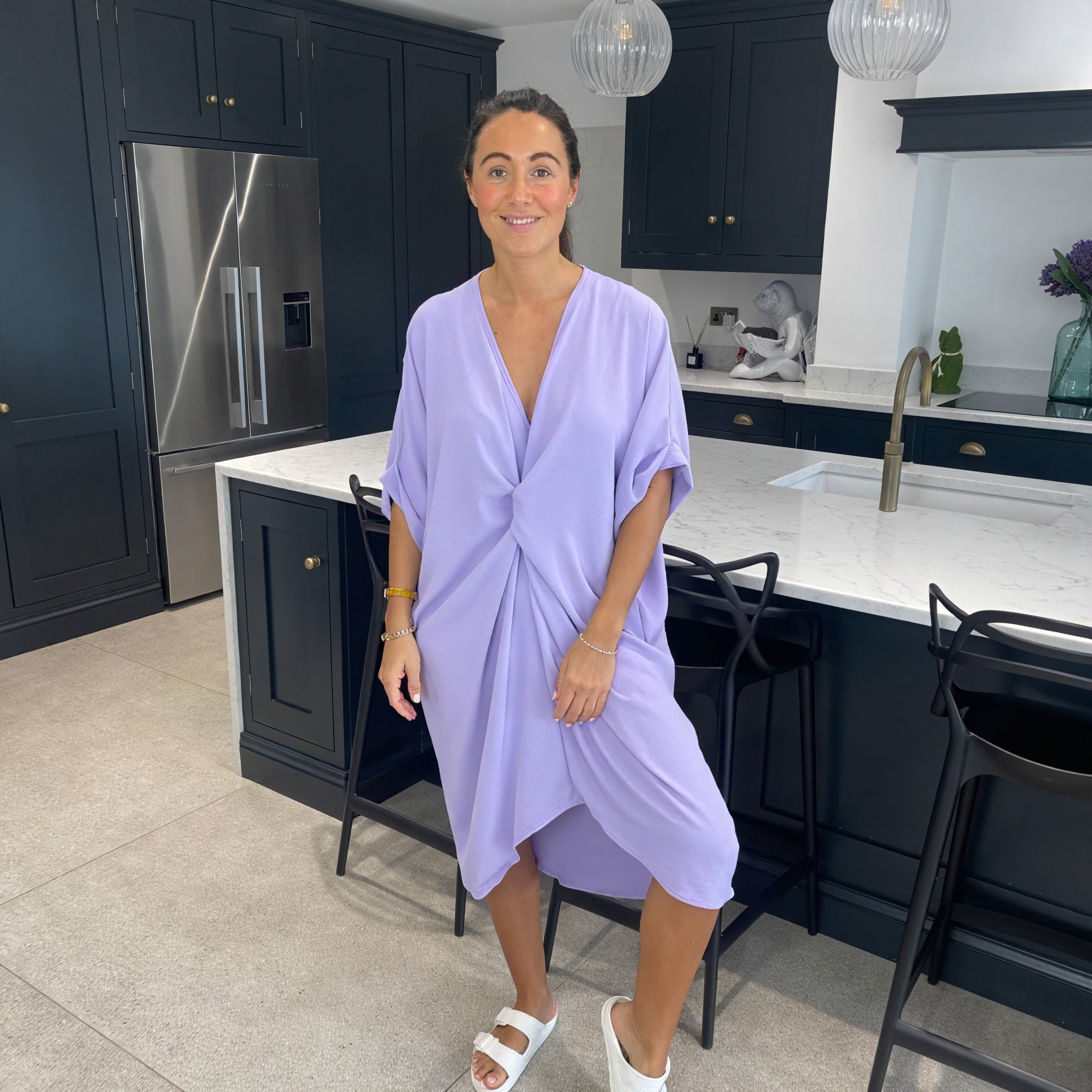 Robe Midi Détail Nœud Torsadé Manches Courtes-Belle Rose Fashion-Bellerose Fashion