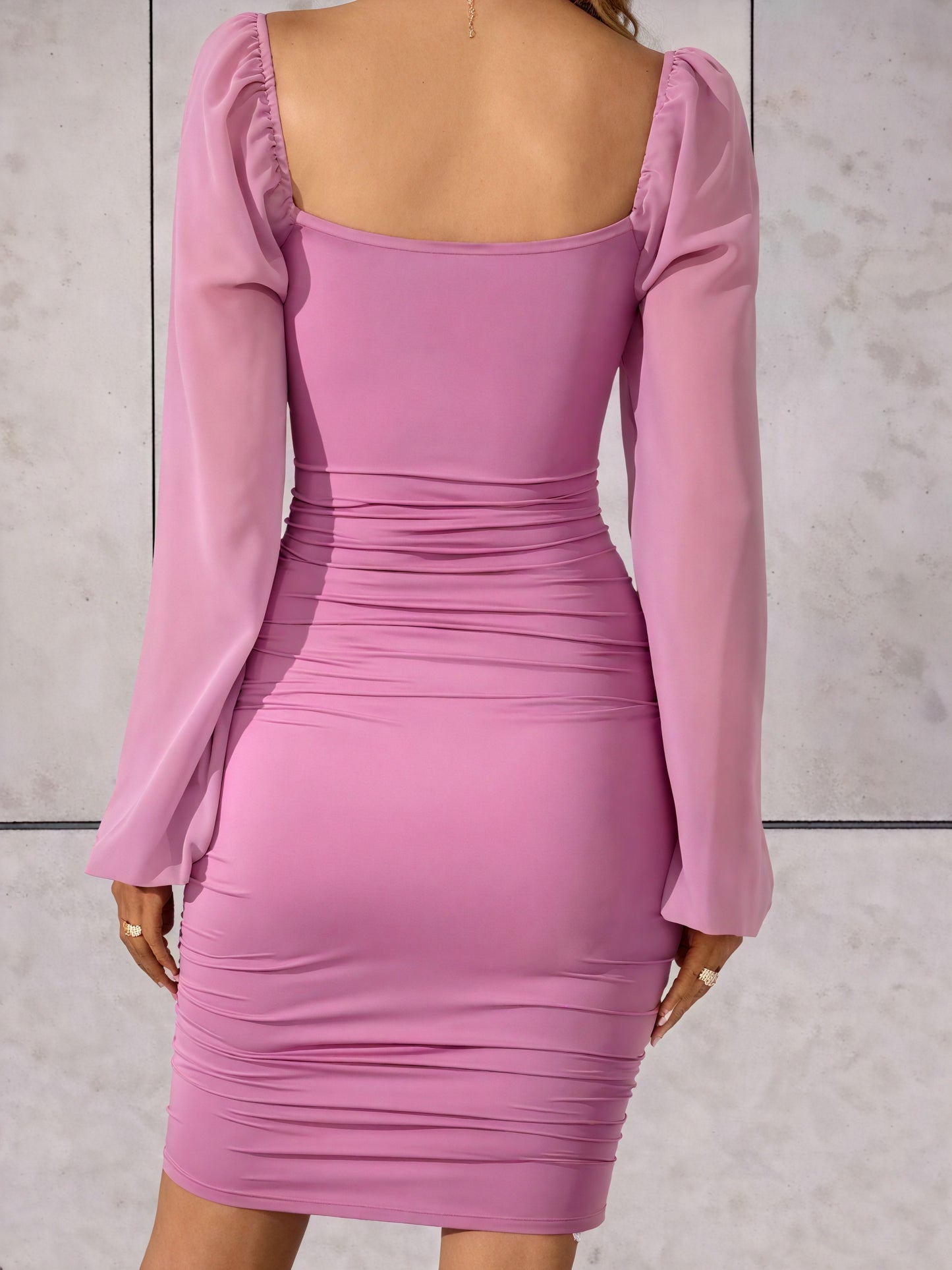 Robe Mini Bodycon Manches Longues Décolleté Carré Froncée-Marais Paris-Marais Paris