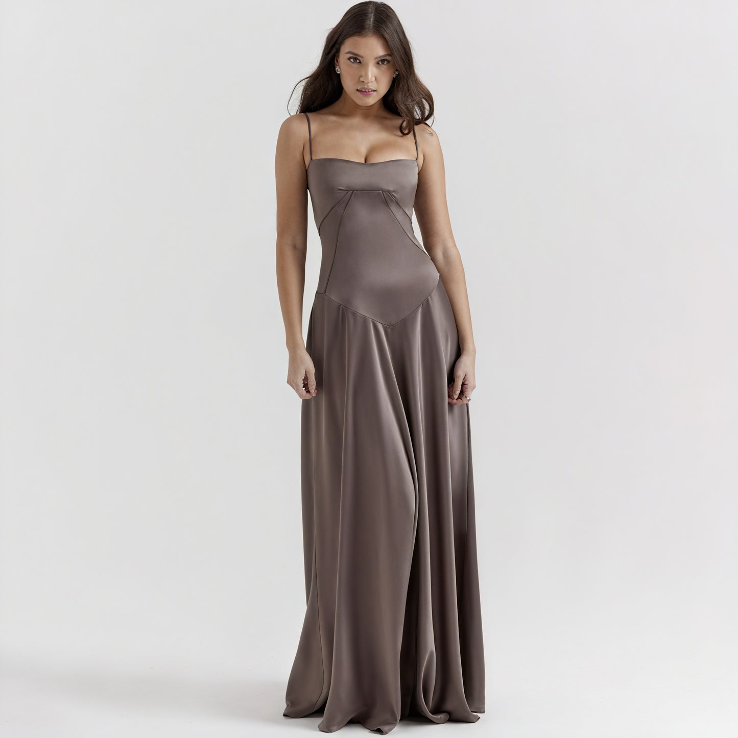 Robe Longue Élégante – Silhouette Fluide, Design Raffiné, Soirée & Cérémonie-Marais Paris-Marron-S-Marais Paris