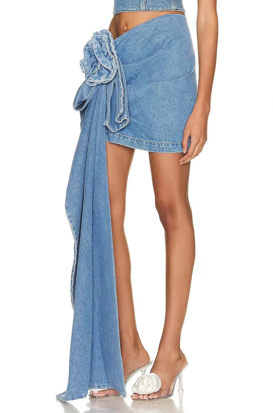 Jupe Denim Asymétrique avec Fleur Sculptée - Mini Jupe Avant-Garde-Mini Skirt-Marais Paris-Marais Paris