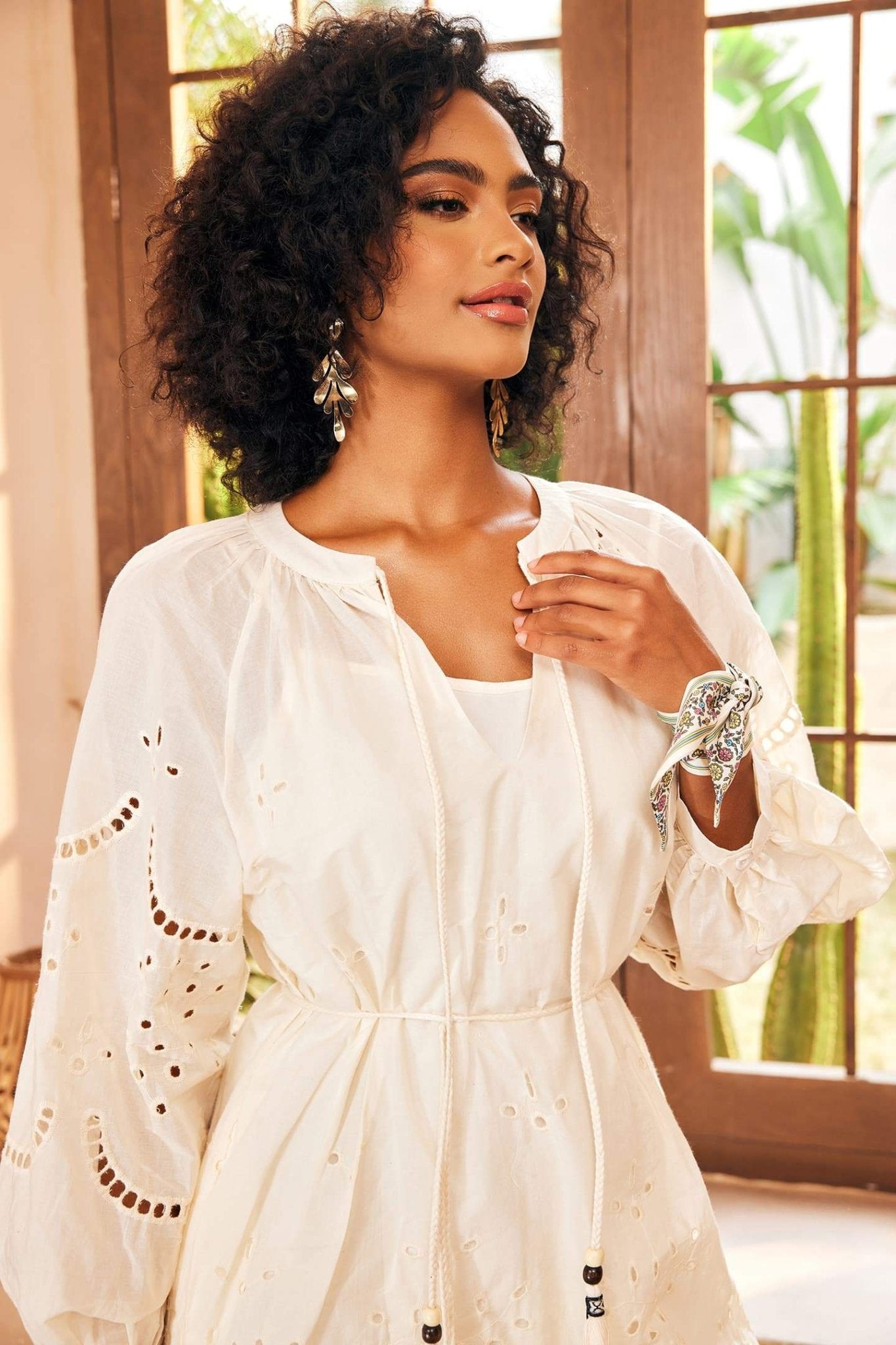 Robe Midi Bohème Broderie Anglaise - Manches Volumineuses, Taille Ajustable-Dresses-Marais Paris-Marais Paris