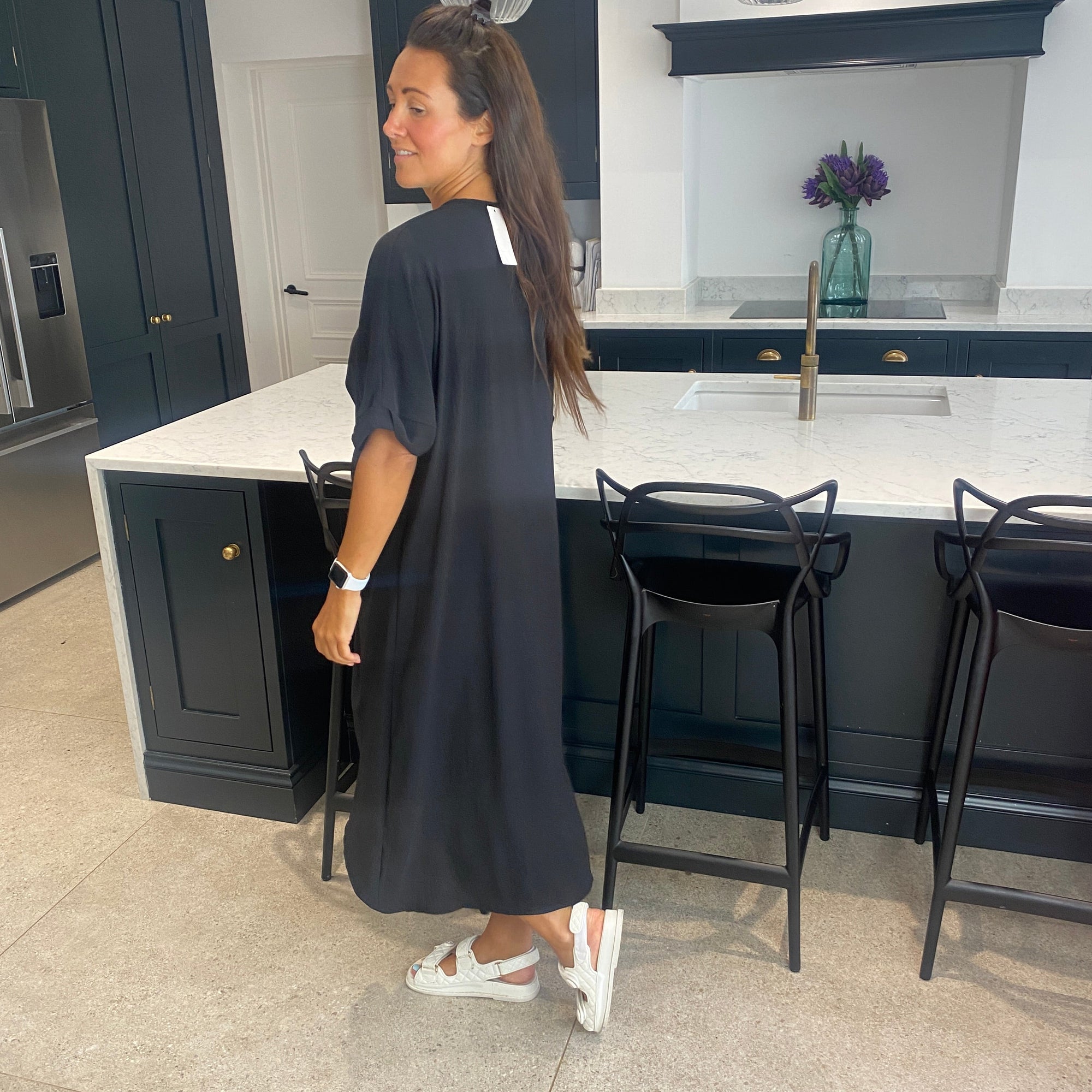 Robe Midi Détail Nœud Torsadé Manches Courtes-Marais Paris-Marais Paris
