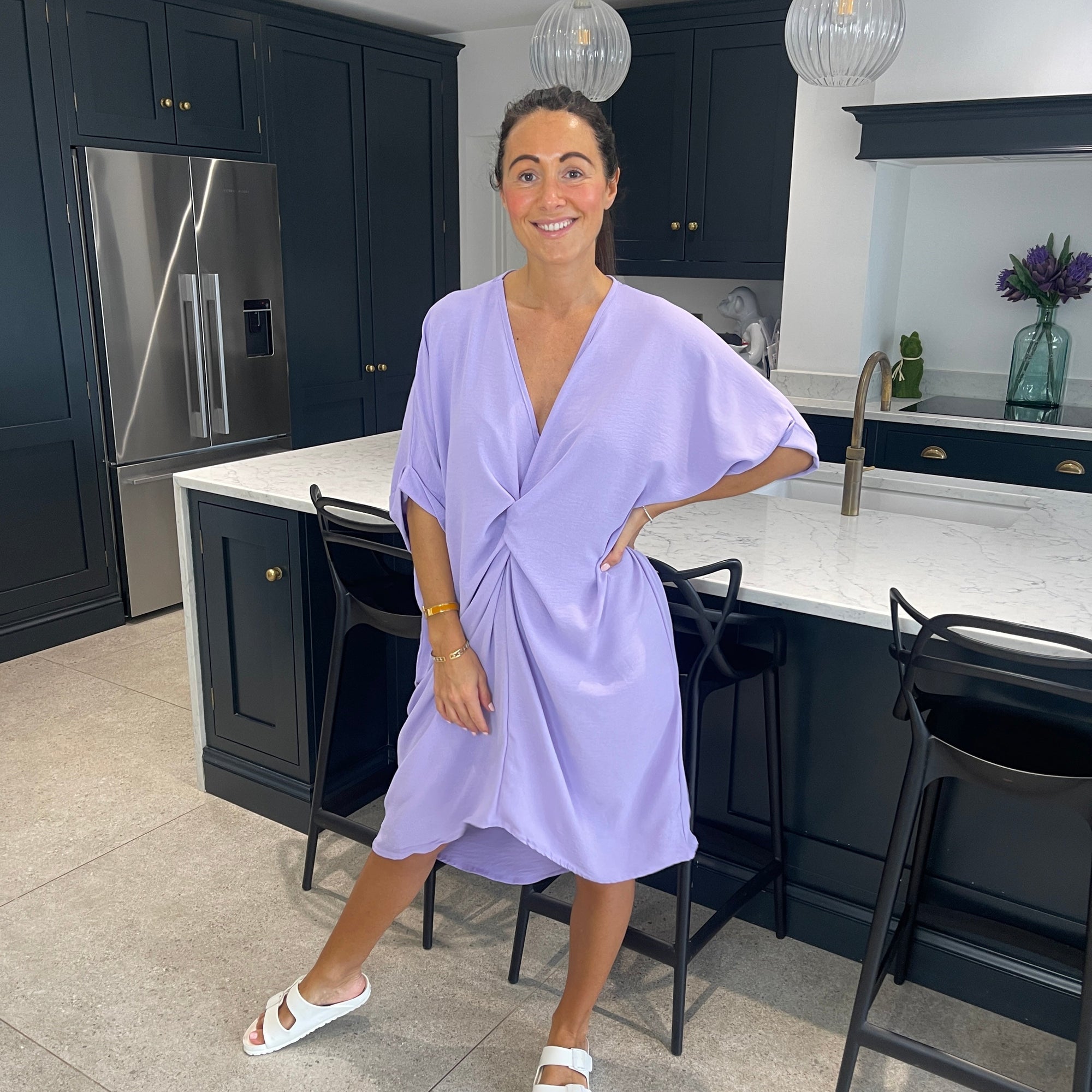 Robe Midi Détail Nœud Torsadé Manches Courtes-Belle Rose Fashion-Bellerose Fashion