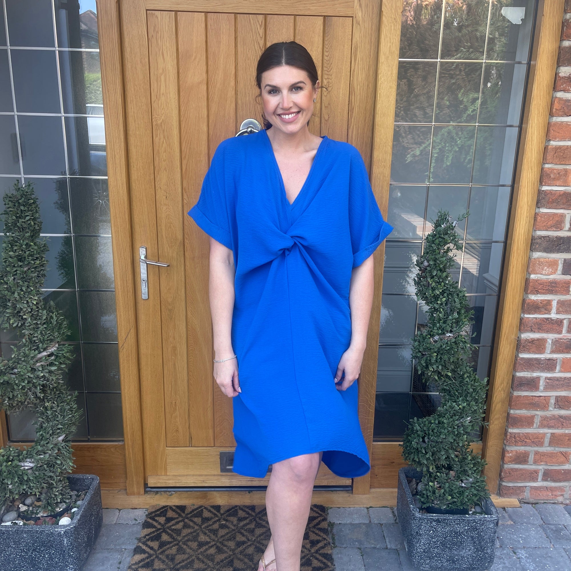 Robe Midi Détail Nœud Torsadé Manches Courtes-Belle Rose Fashion-Bellerose Fashion